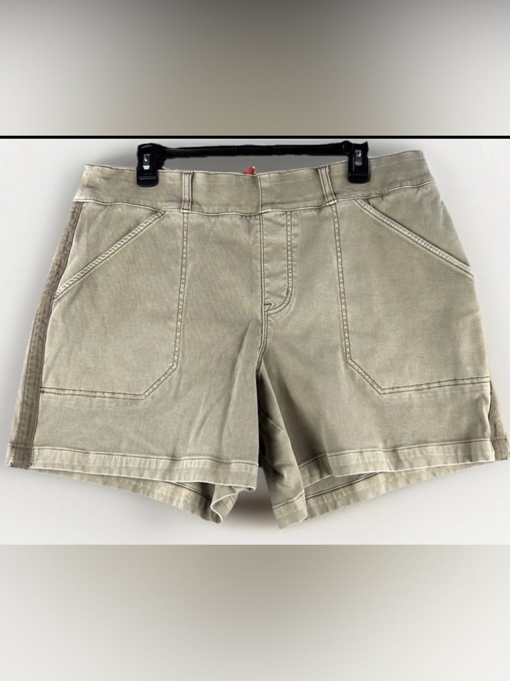 SPANX Women's Shorts Sz XL Stretch Twill  Beige Pull On Vacation Hiking